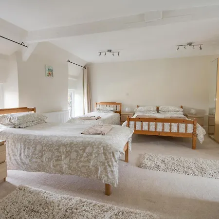Butcombe Farm House 布里斯托